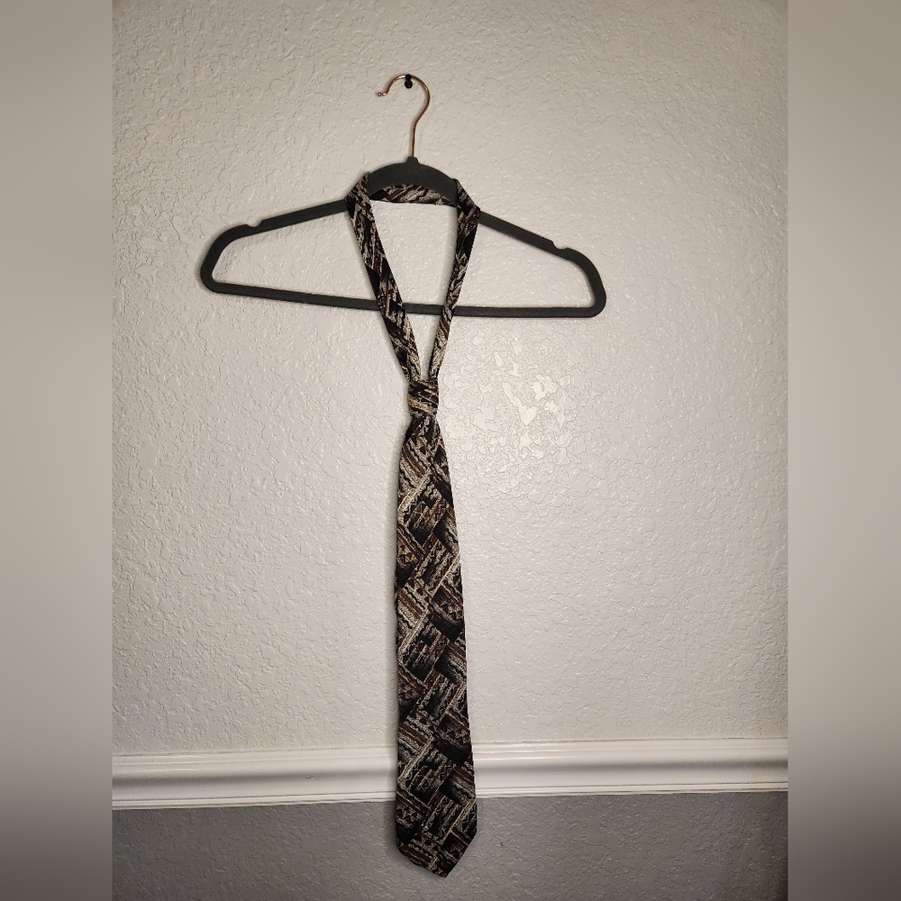Elegant Brown Patterned‎ Men's Tie